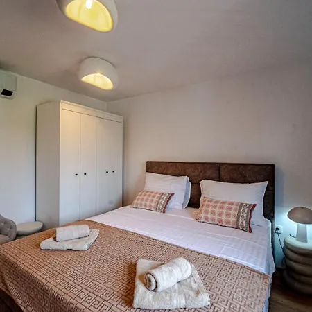 Villa Plitvina By Guide *